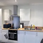 Queens House City Centre Apartments